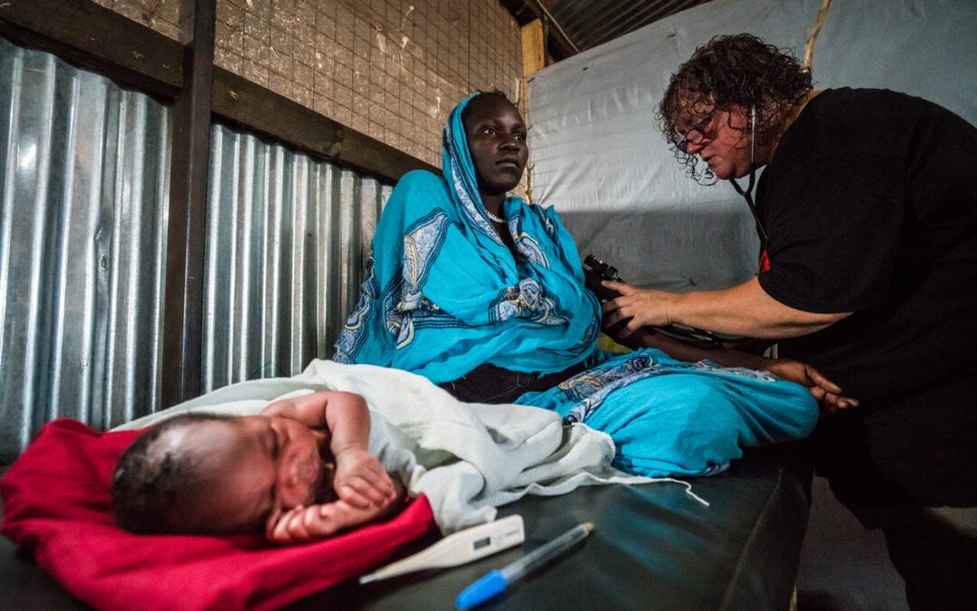 “Waar ik nodig ben, daar ga ik naartoe” –Twee verloskundigen in Zuid-Sudan
